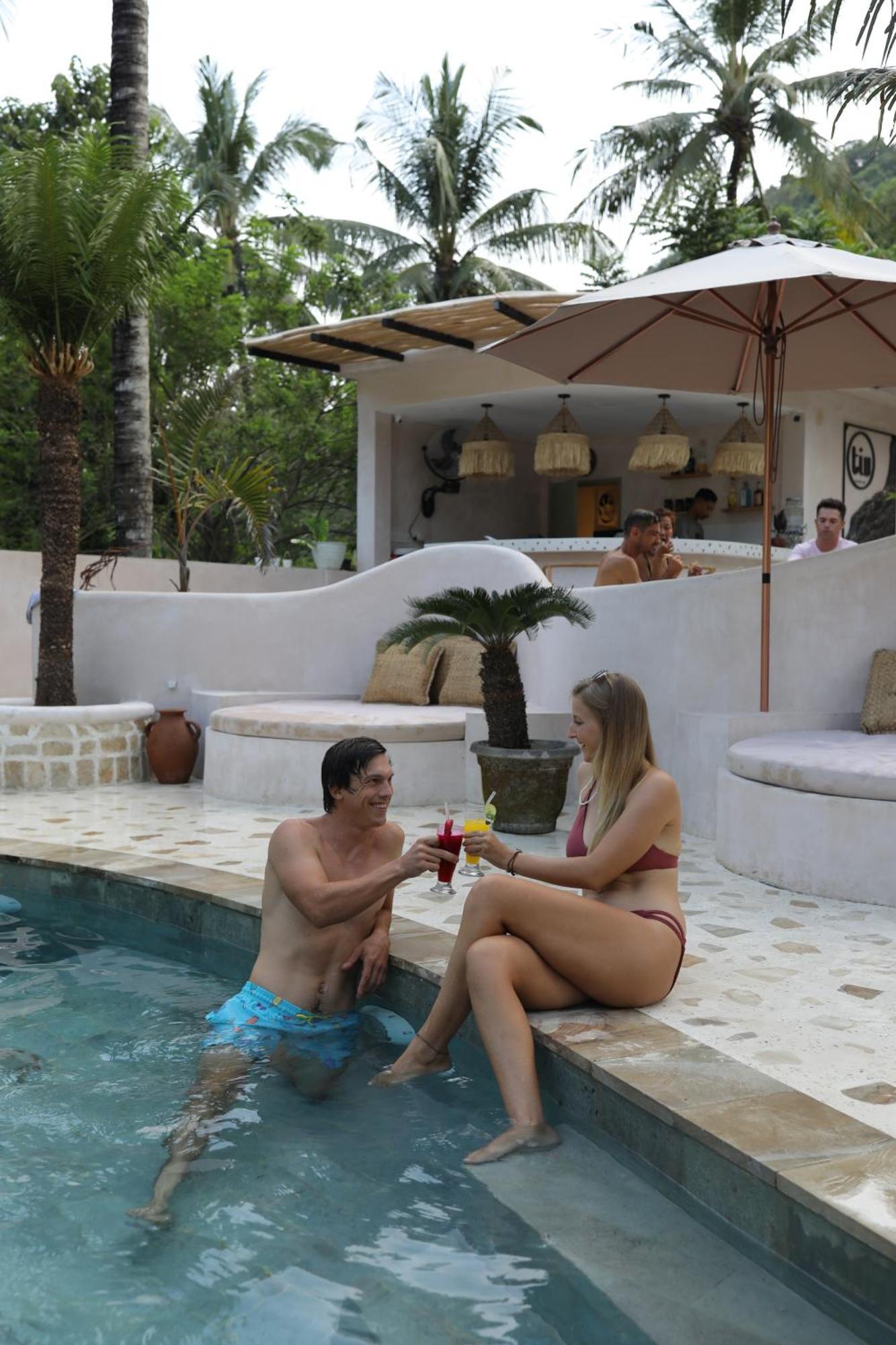 Hotel Tiu Oasis Lombok à Kuta  Extérieur photo